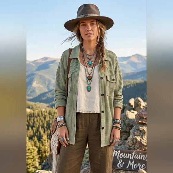 Top - Picture 15 of 16